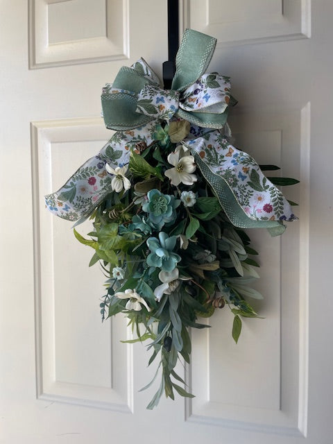 Tear Drop Teal Wreath
